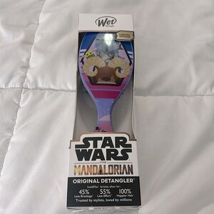 Star Wars The Mandalorian Original Detangler Wet Brush
